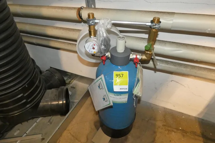 UWS Heaty 100 Small, Enthärtungsanlage mit Wasserzähler Typ: Heaty Mini/50/100/200